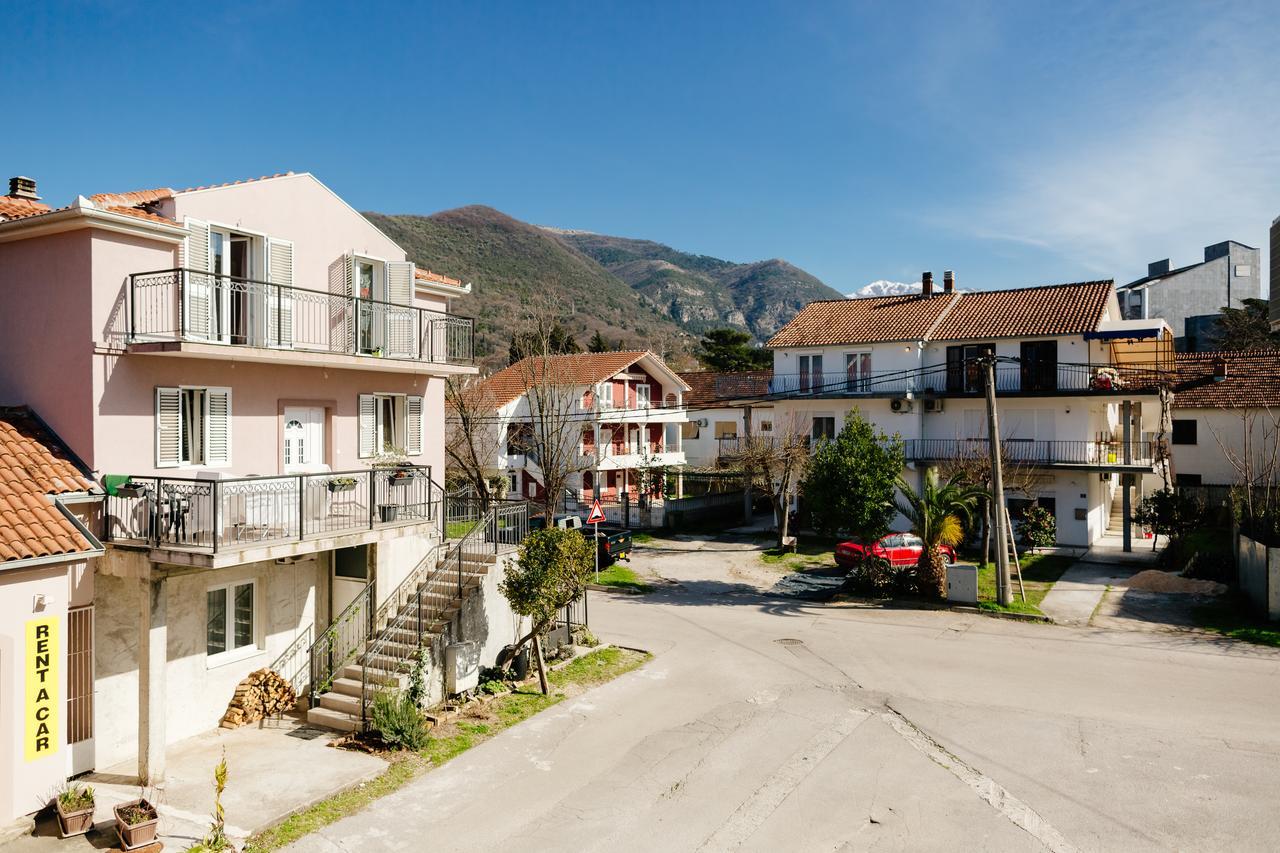 Apartments Nirgilija Тиват Екстериор снимка